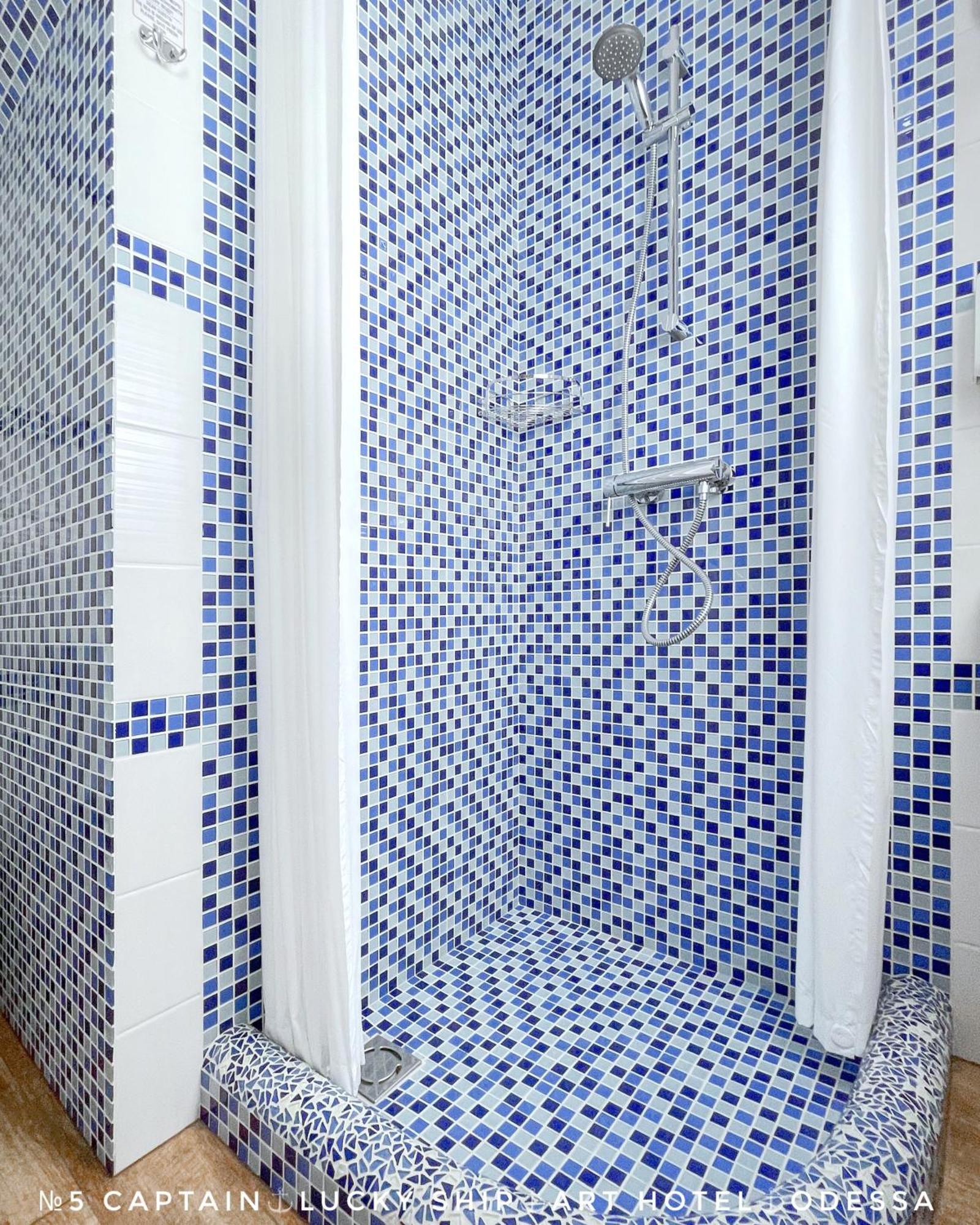 Lucky Ship Art Hotel Odesa Room photo